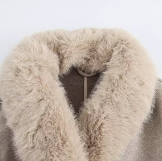 Dames Trenchcoat met Luxe Bontafwerking 3