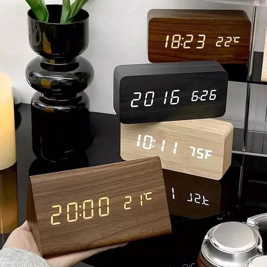 Digitale Wekker met LED-display en Retro Design 1