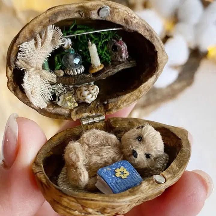 Handgemaakt Poppenhuis Walnootschelp met Binnenverlichting 9