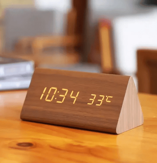 Houten Wandklok Spraakgestuurd Minimalistisch Design voor Slaapkamer en Woonkamer 7