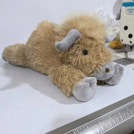 Knuffel van Hooglandvee met Pluizige Charme 5