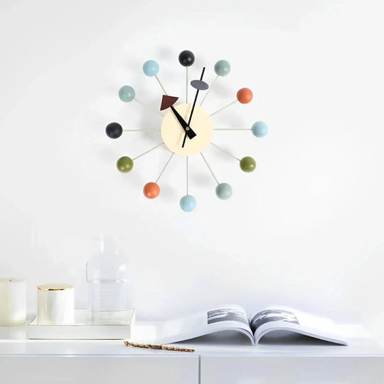 Moderne Wandklok Met Decoratief Metalen Ontwerp 32 cm 2
