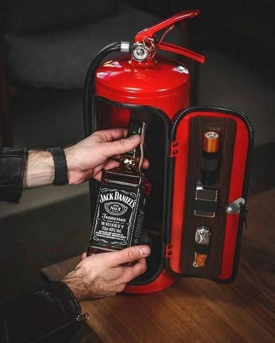 Verborgen Minibar in Brandblusserontwerp 1
