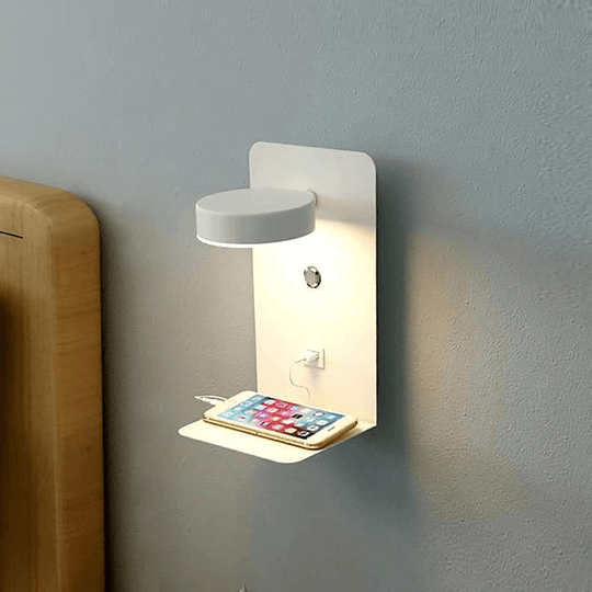 Wandlamp met Draaibare Kop en Oplaadstation 2