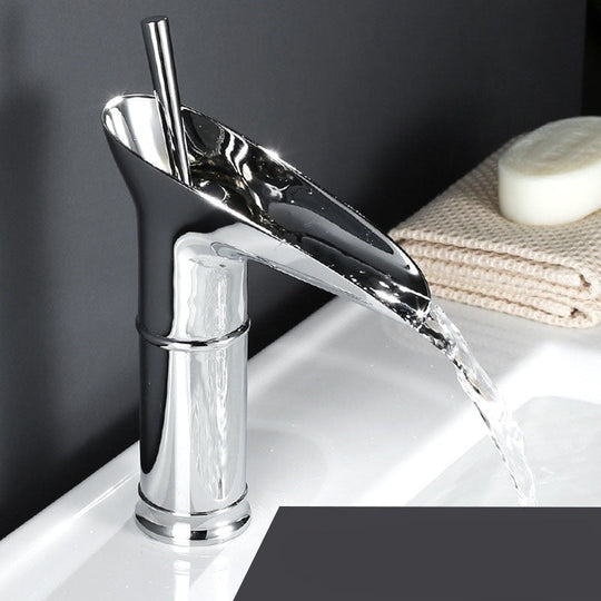 Wastafelkraan Retro Waterval 13