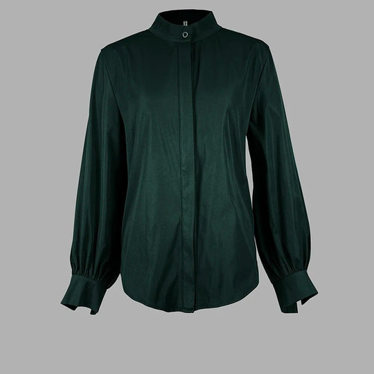 Damesblouse met knoopjes en pofmouwen