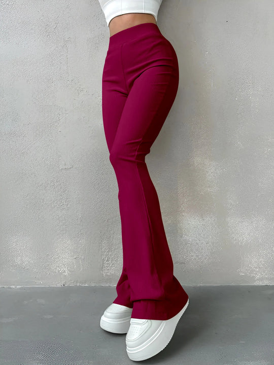 Damesbroek met hoge taille en ribboord